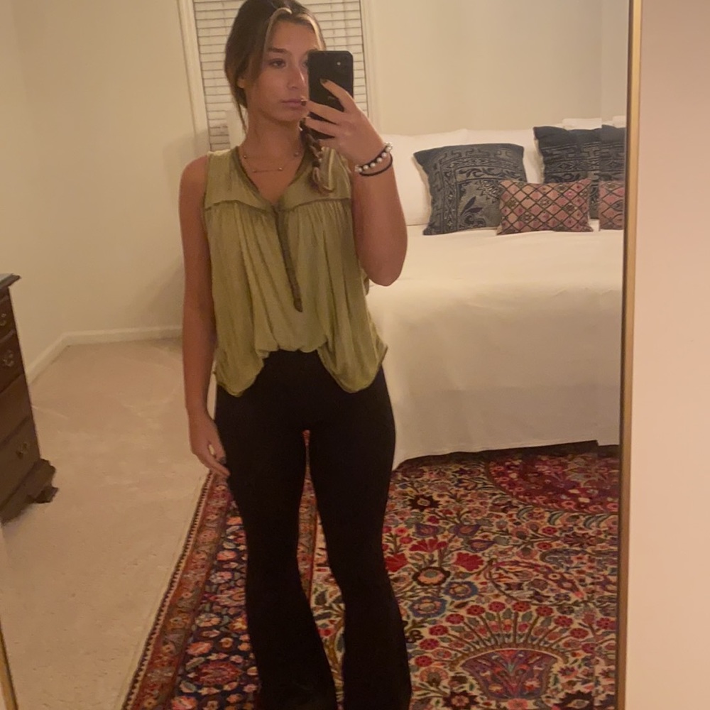 Cute summary army greenish tank top blouse —-super cute with Jean shorts